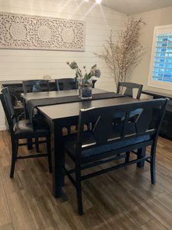 Dinning Table