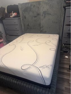 Cama queen