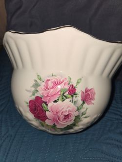 Vintage porcelain vase