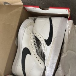 Brand New Nike Blazer Mid ‘77 Boys