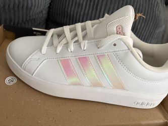 Grand court girl white shoes
