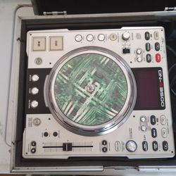 Denon DN-S 3500 Cdjs With Odyssey Cases(Pair)