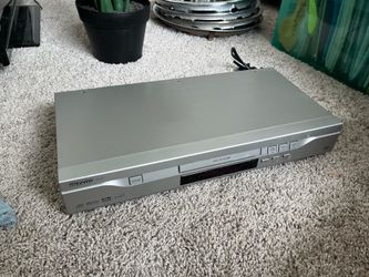 Sharp dvd / cd player 2000’s