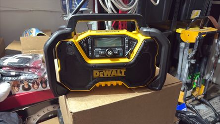 Dewalt jobsite Bluetooth Radio