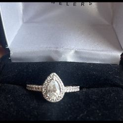 Vera Wang Engagement Ring 