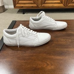 Tennis Shoes