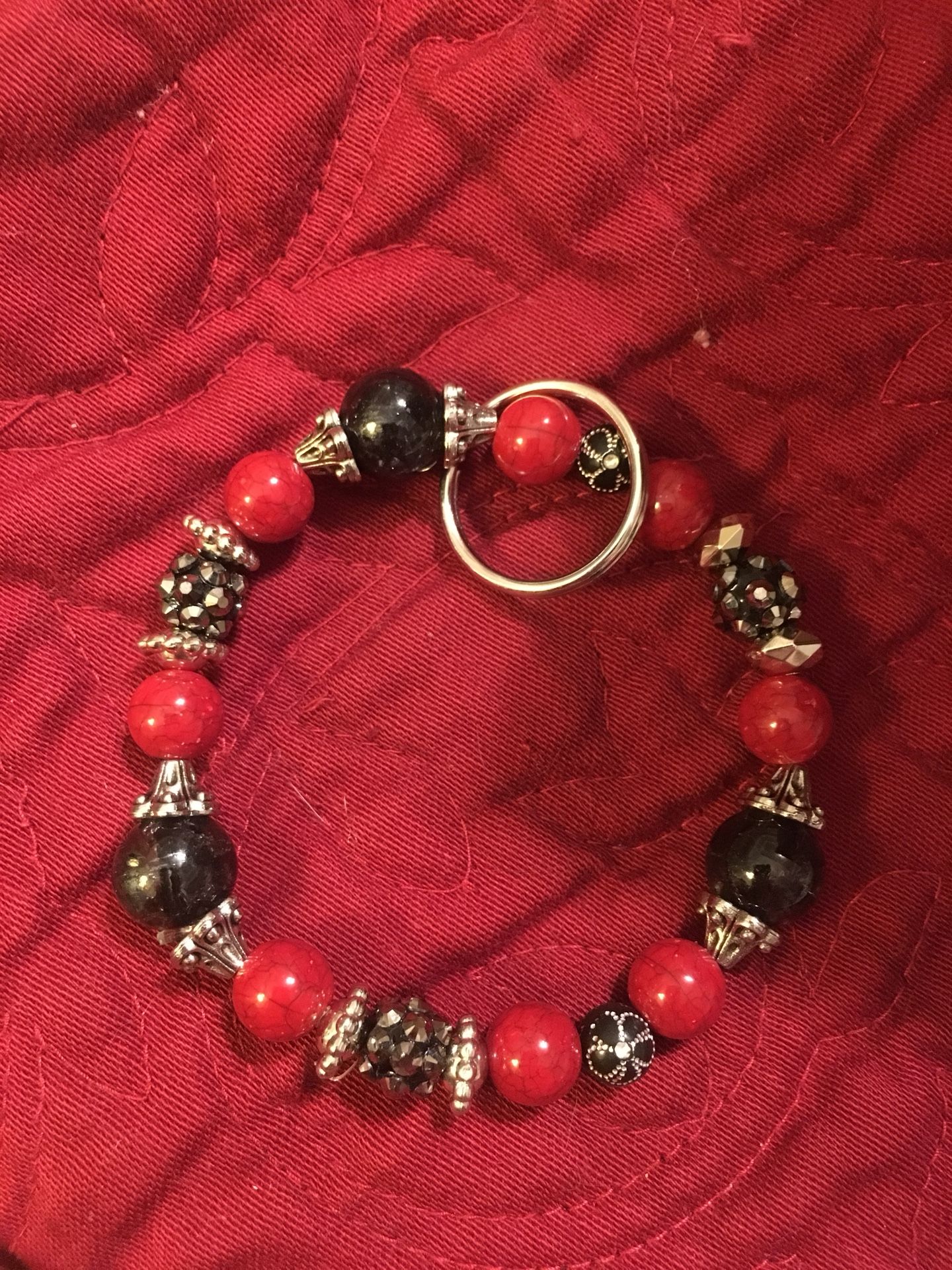 Bracelet/keychain