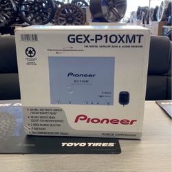 PIONEER GEX-P10XMT XM SATELLITE RADIO/ NAVTRAFFIC RECEIVER *CLASSIC*