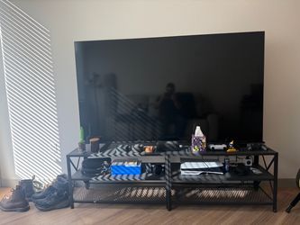 75 inch Samsung Smart TV with tv stand