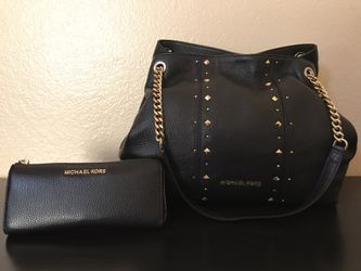 Michael Kors Leather Purse w/ Matching Wallet Black w/ Gold Studs