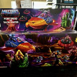 Masters of the Universe: Origins Talon Fighter & Point Dread Exclusive