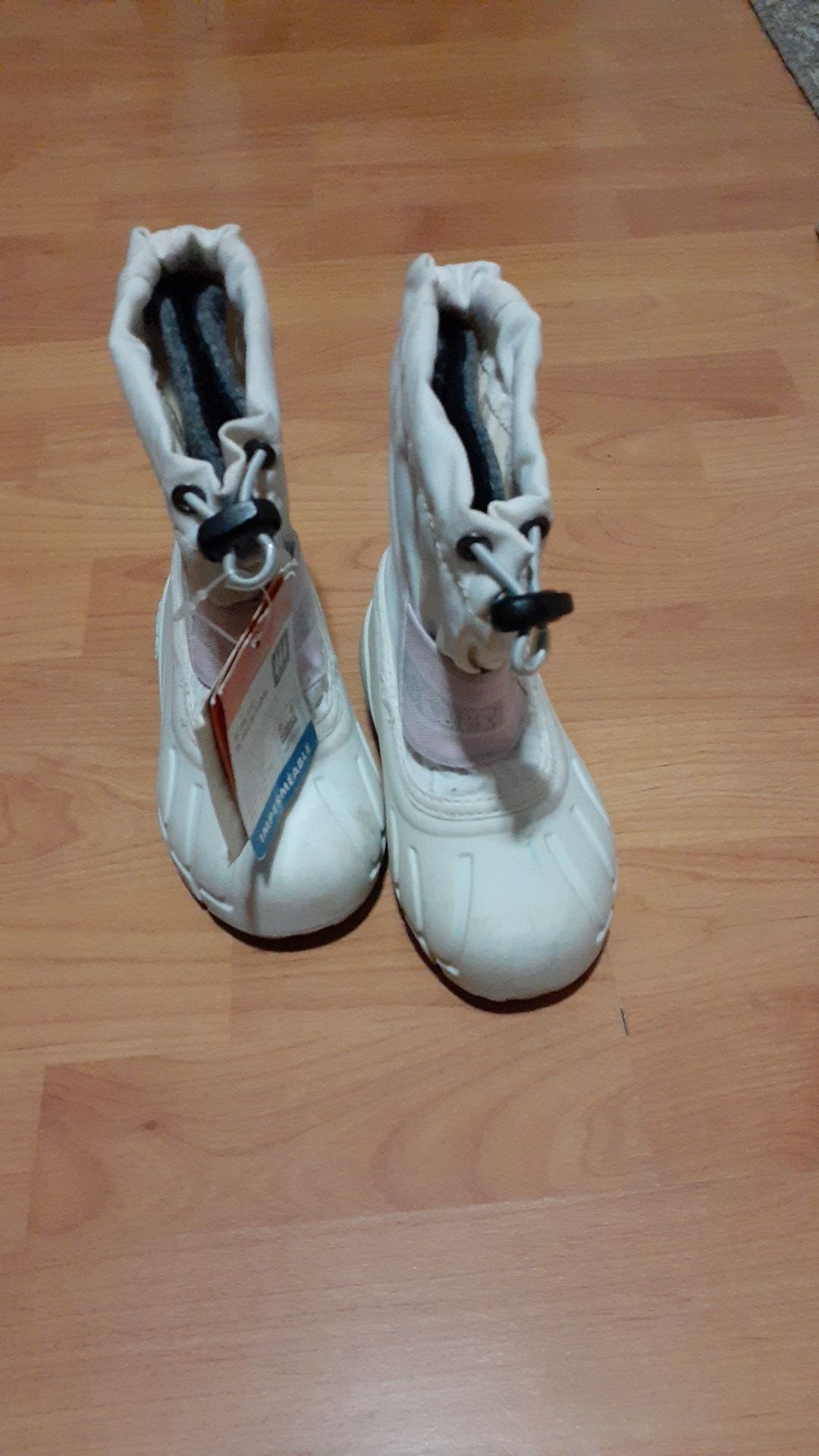Girls snow boots