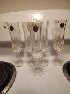 Drinking glasses