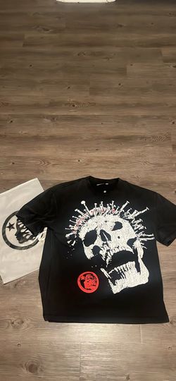 Hellstar L tee shirt Ref and black