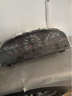 NISSAN HARDBODY CLUSTER(94)
