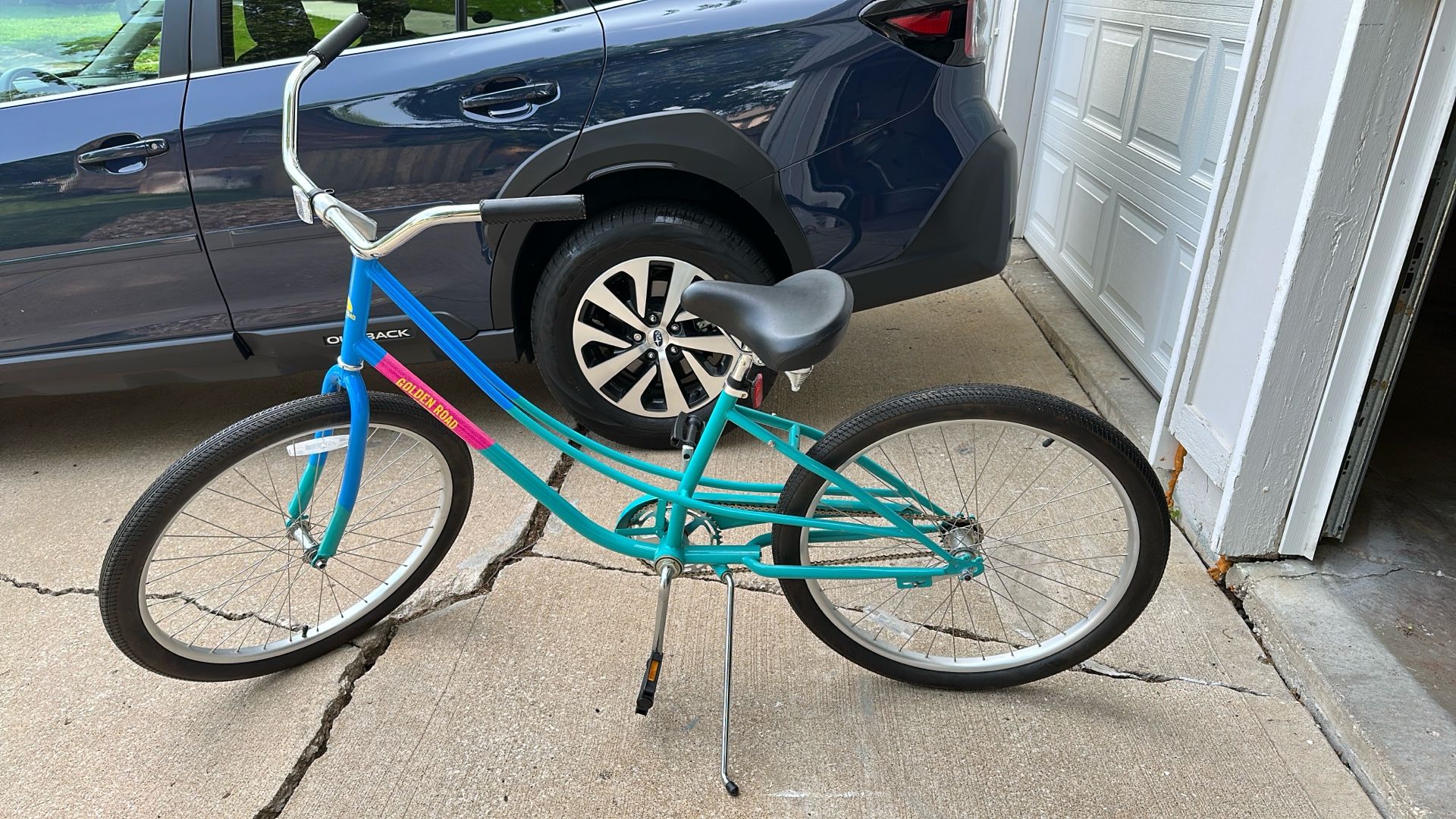 Golden Road Brewing company 26” Beach cruiser