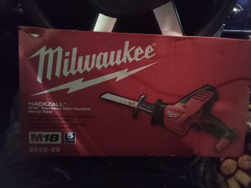 MILWAUKEE M12 Hackzall