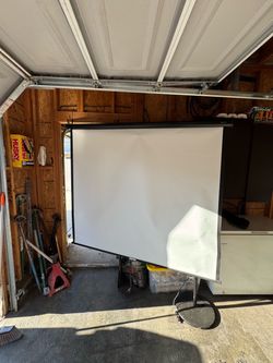 Projector screen