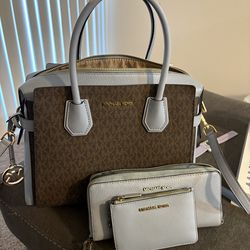 Micheal Kors purse set