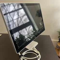 Apple iMac 24” (M1, 2021) — Silver — Like New