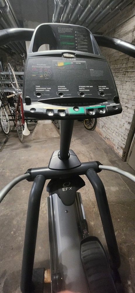 Precor EFX Elliptical Cross Trainer