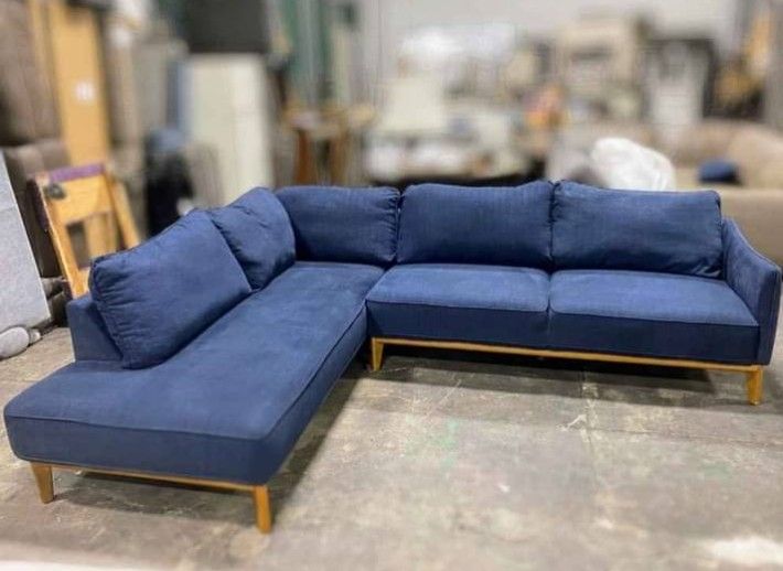 Free Delivery Today! Like New Sectional Couch Sofa From Macy's Joelle Collection ! Beautiful And Clean