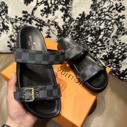 LV Women’s Shoes 2025 New 