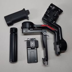 DJI Ronin RS4 Gimbal Stabilizer