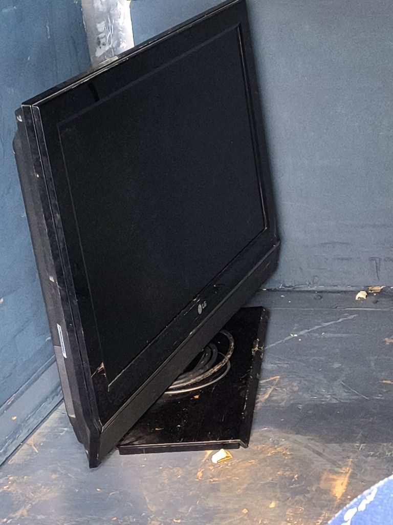 32 Inch LG Tv