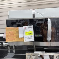 Microwave, LG New MVEM1825F , 30” W 2 cu.ft