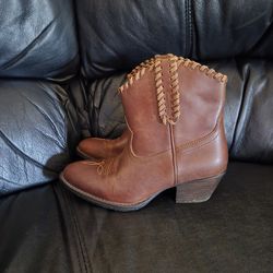 Cowboy Boots For Women Size 7,5