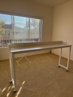 Overbed Table with 360° Wheels, Queen Size Mobile Bed Desk with Heavy Duty Metal Leg, Sturdy Laptop Cart & Dining Table for Bedroom, Living Room, Hosp