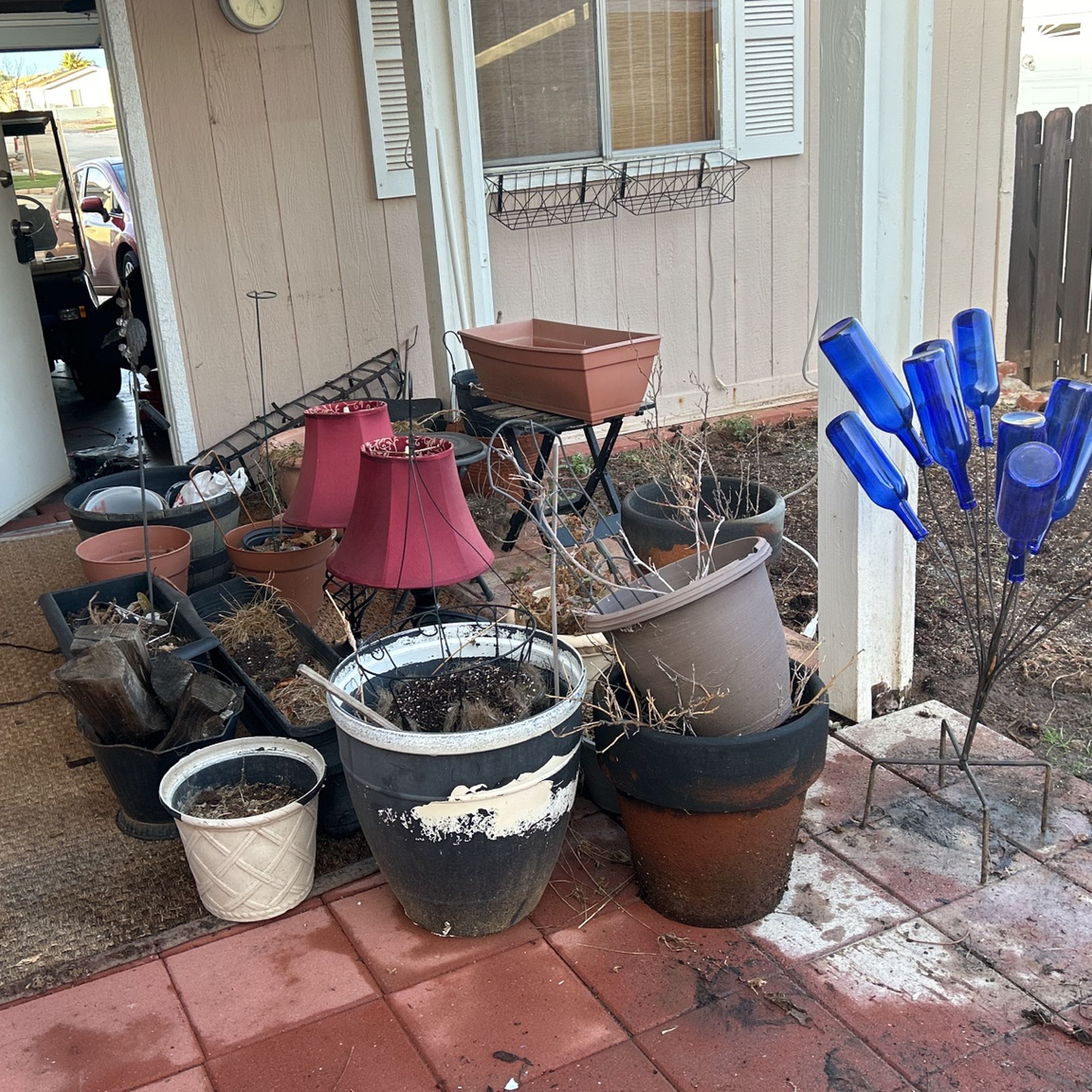 Free Pots And Garden Stuff for Sale in Menifee, CA OfferUp