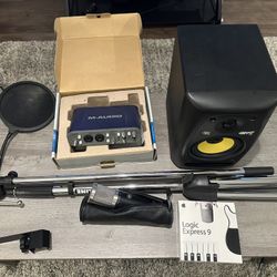 Studio/recording equipment 