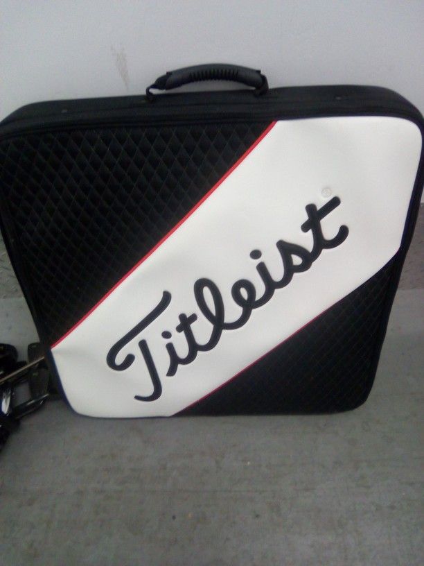 Titleist R&D Travel Case