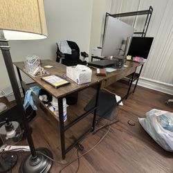 L Shaped Desk Pick Up Only 