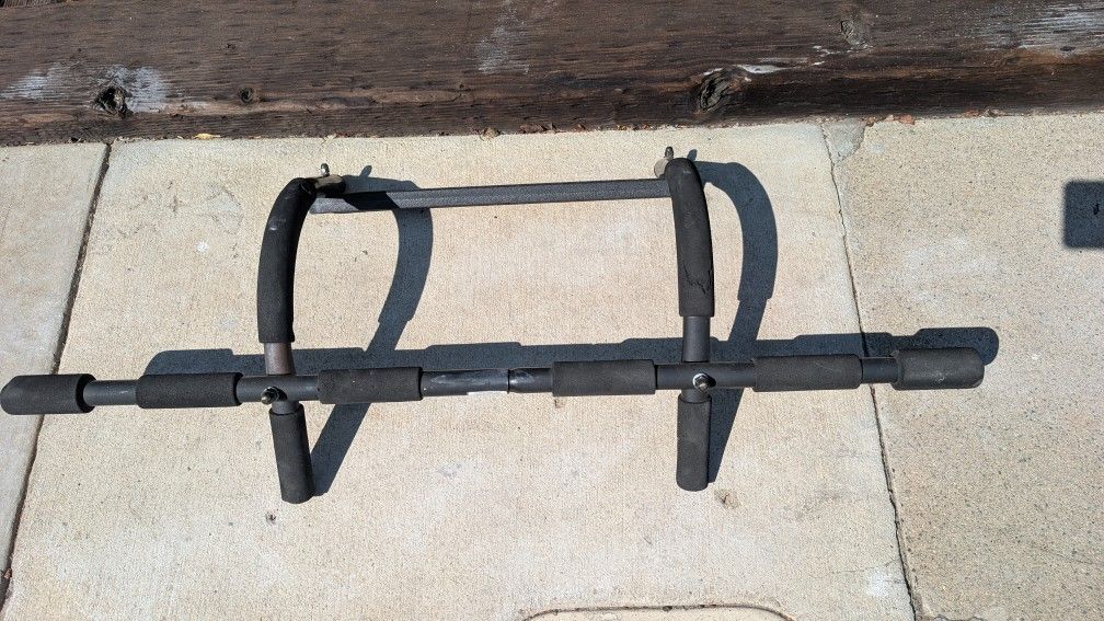 Door Frame Pull Up Bar Curl Arms Portable Workout Gym Fitness 