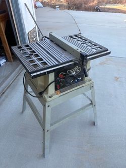 Delta table saw