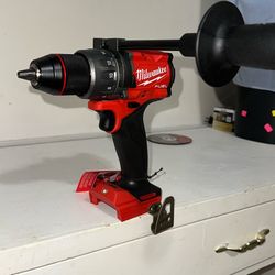 Milwaukee M18 FUEL 18V 1/2 in. Hammer Drill/Driver