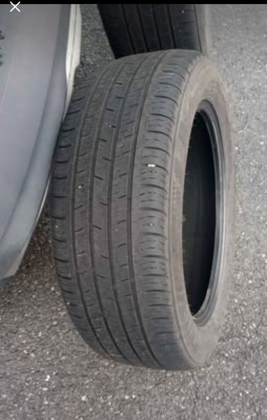 TWO USED KUMHO 215/55R17 94V