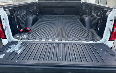 Bed-liner 6 1/2ft bed - GMC - Silverado
