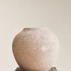 Large Vase 12.6 By 11 By 11