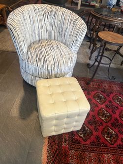 Contemporary Round Swivel Barrel Chairs