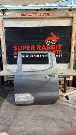 2019 Silverado Sierra Door Rear Driver OEM 2026
