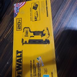 Dewalt 20v Cable Stapler Kit