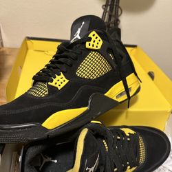 Jordan 4 Yellow Thunder Size 12 Men’s 