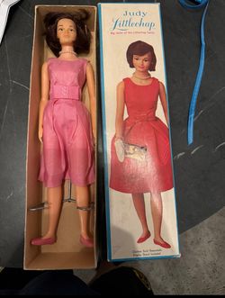 Vintage 1963 REMCO JUDY LITTLECHAP Big Sister Doll 13” With Stand & Box