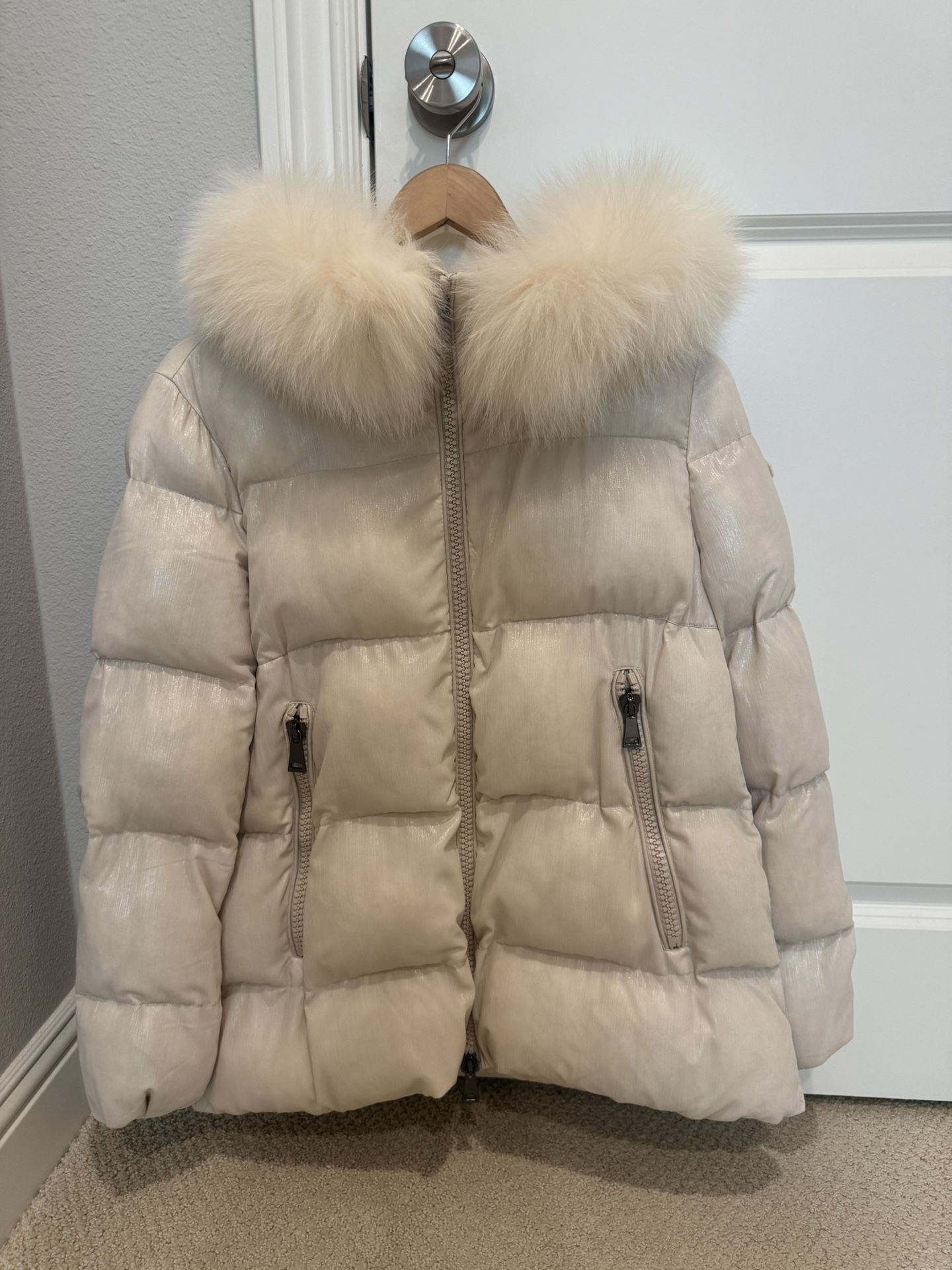 Duck Down Super Warm Jakcet (LIKE NEW)