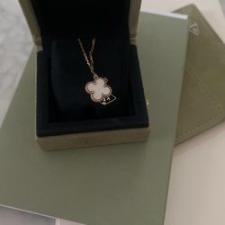 Authentic Van Cleef And Arpels 