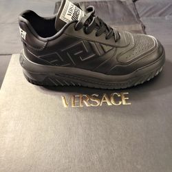 Versace Greca Odissea Sz 40.5(8M 10.5W)